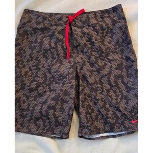 NIKE MENS GREEN/BLACK BOARD SHORTS SIZE LARGE